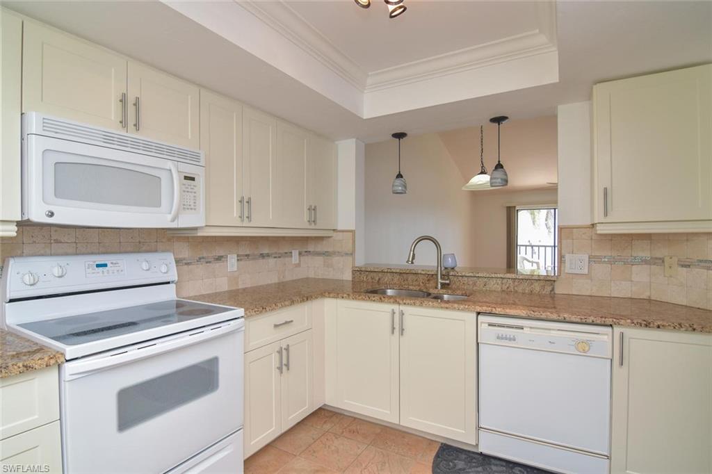 REGENCY WOODS - Residential