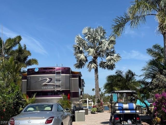 PELICAN LAKE RV RESORT - Land