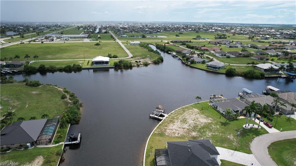 CAPE CORAL - Land