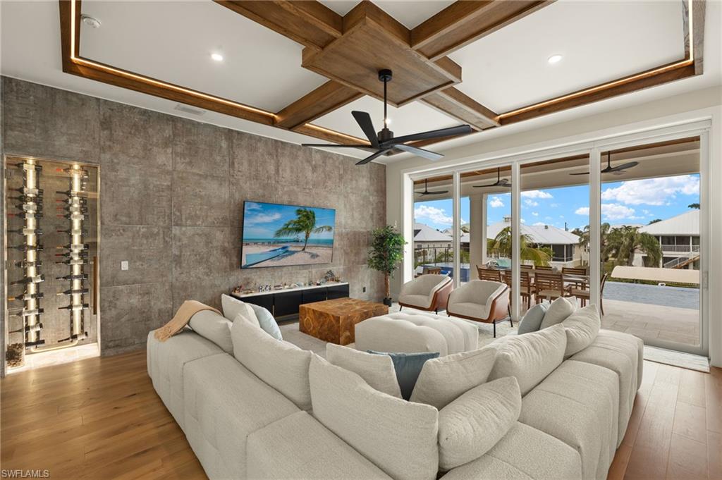 TIDEWATER ISLAND - Residential