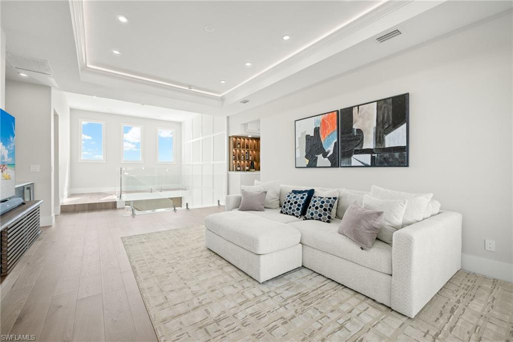TIDEWATER ISLAND - Residential