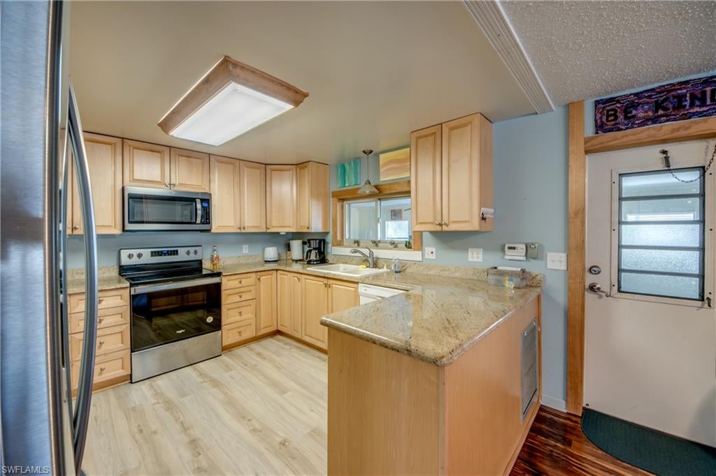 PINE ISLAND COVE - Residential
