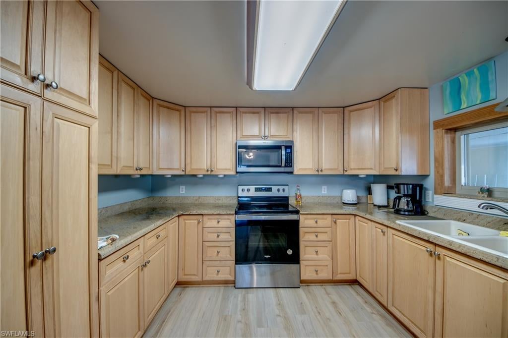 PINE ISLAND COVE - Residential