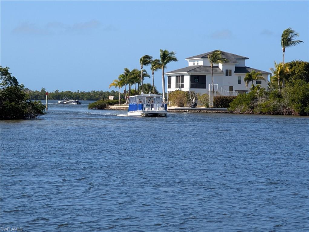 FOUR WINDS MARINA NORTH CONDO - Residential