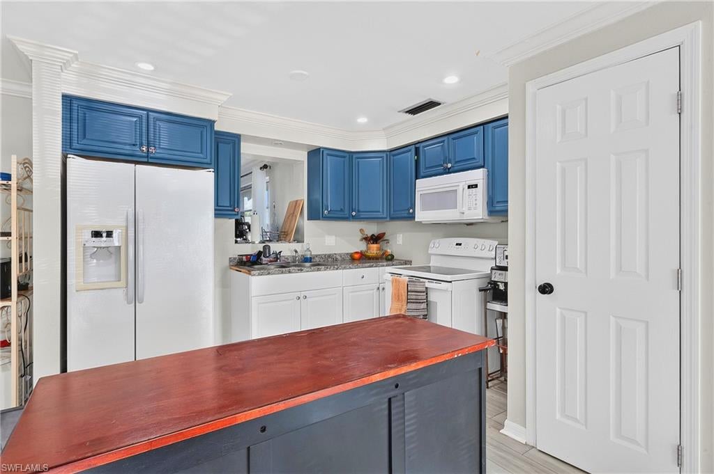 NORTH FORT MYERS - Residential
