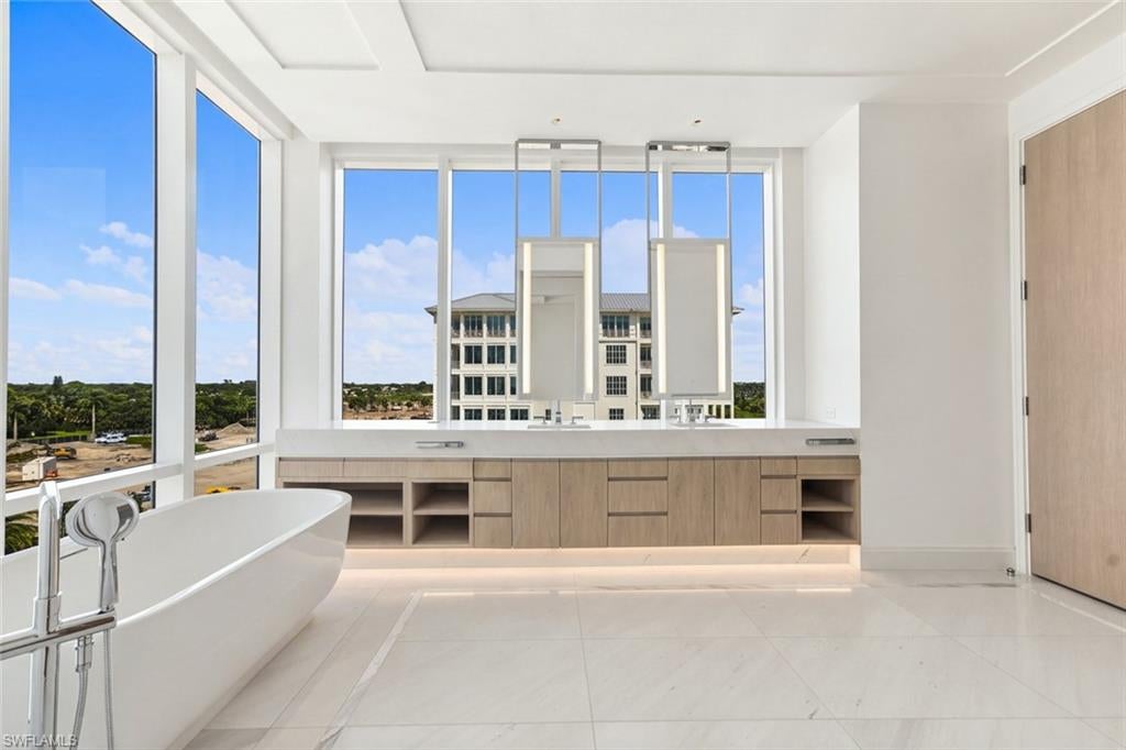 NAPLES BEACH CLUB BLDG A - Residential
