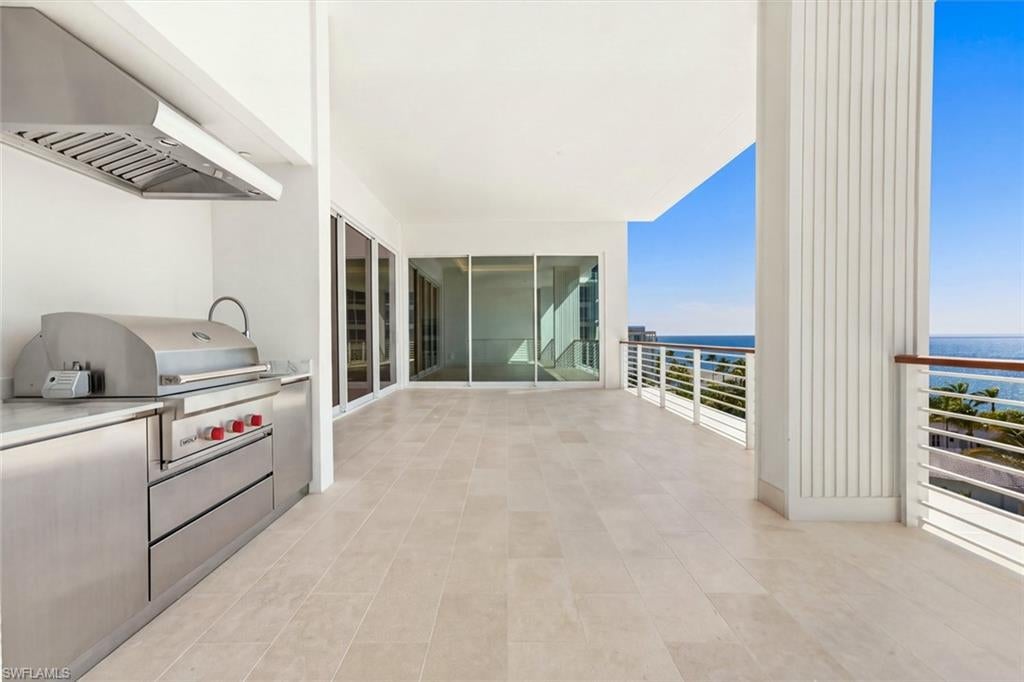 NAPLES BEACH CLUB BLDG A - Residential