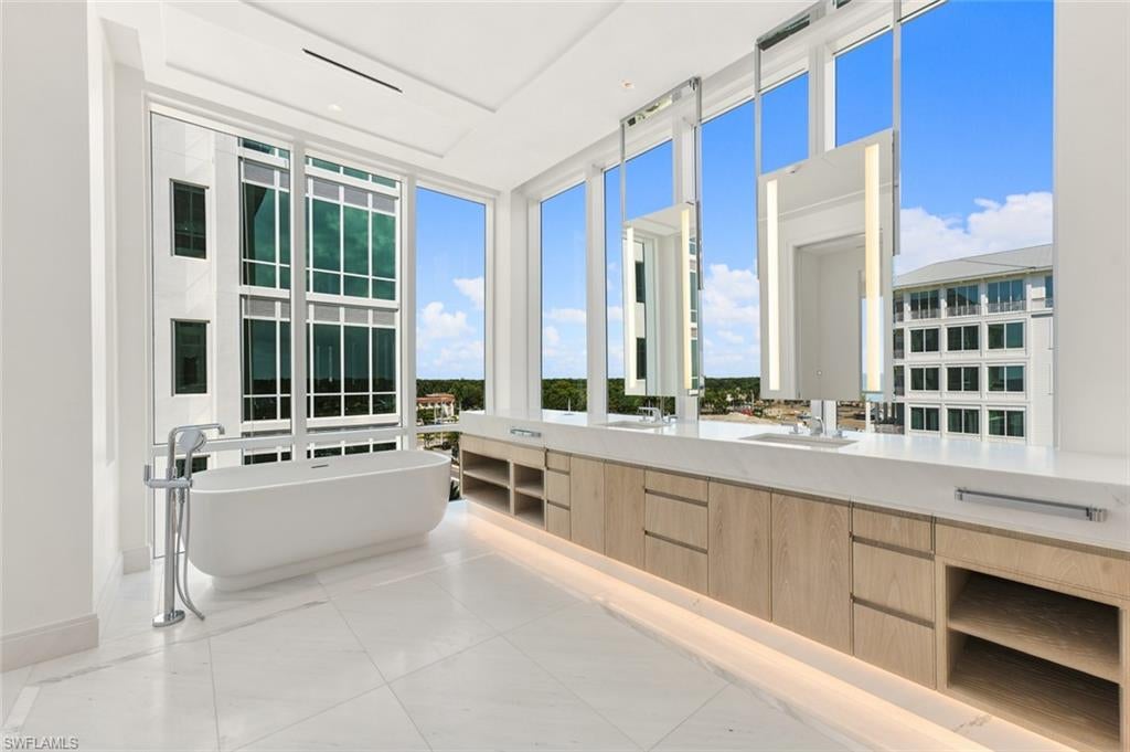 NAPLES BEACH CLUB BLDG A - Residential