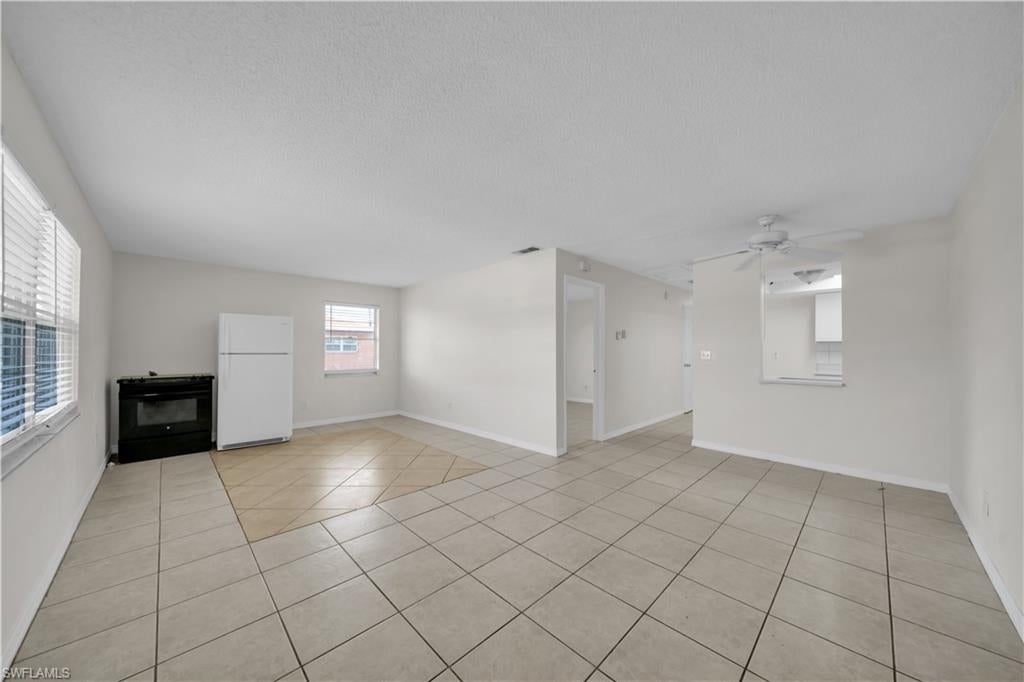 SAN CARLOS PARK - Residential Income