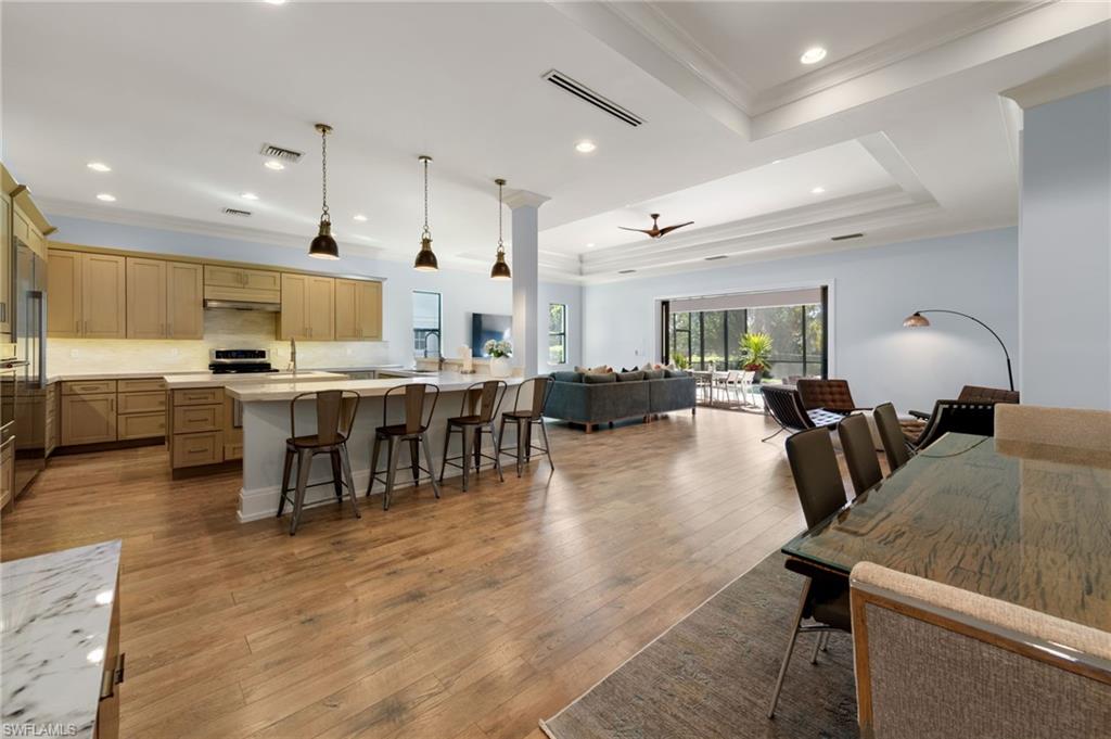 COCO LAKES - Residential
