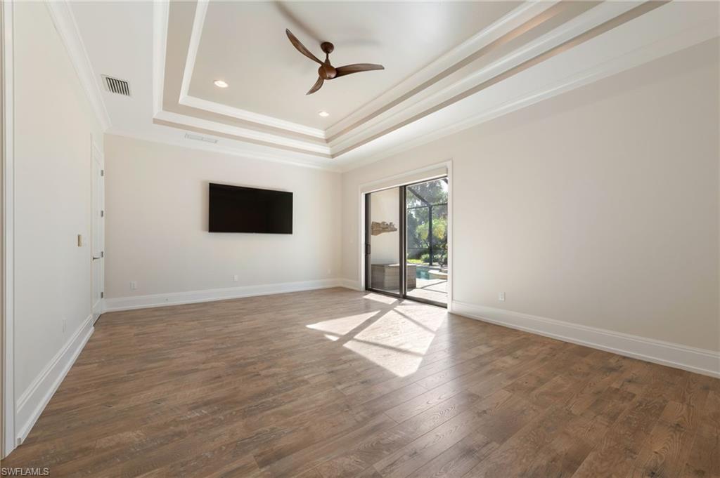 COCO LAKES - Residential