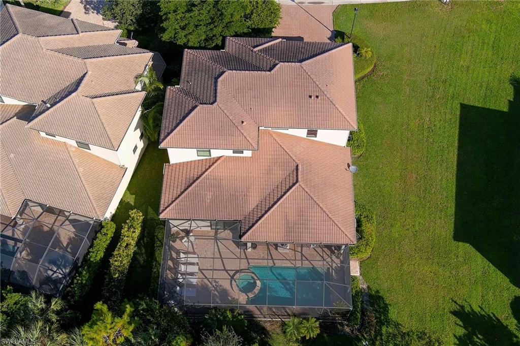 COCO LAKES - Residential