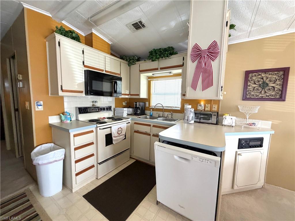 RIVERWOODS PLANTATION - Residential
