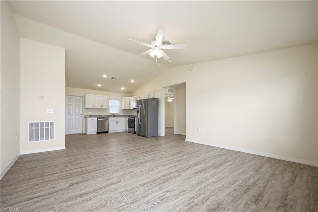 PORT LABELLE - Residential Lease