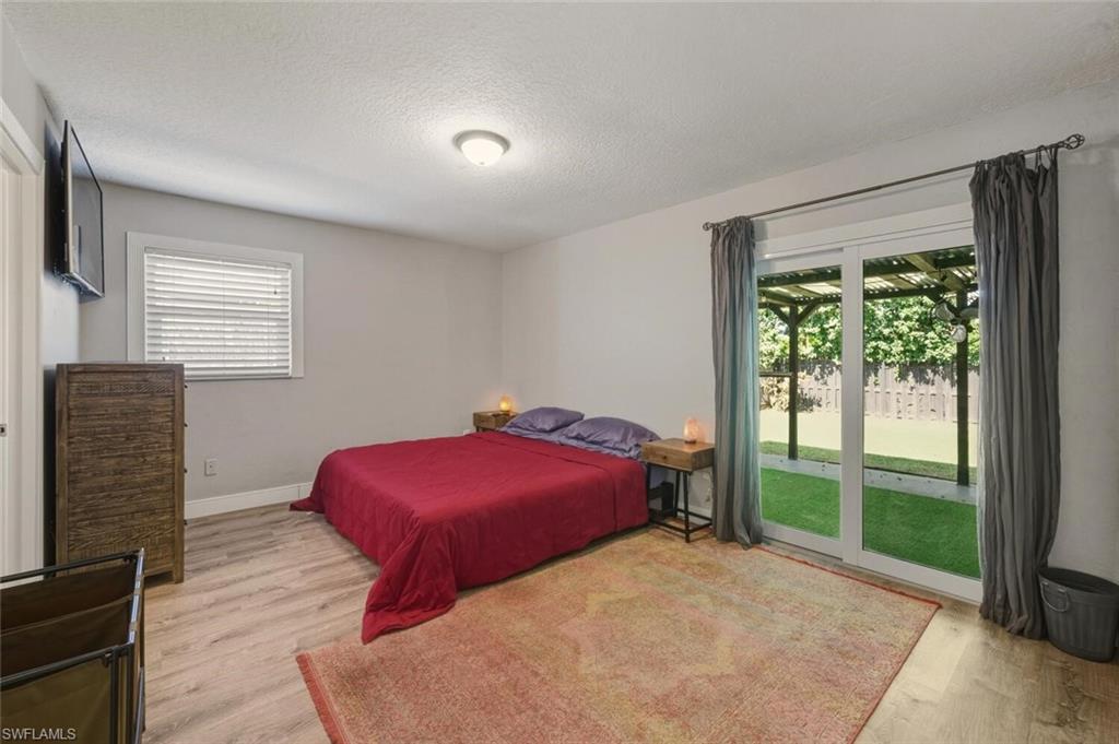 NAPLES PARK - Residential