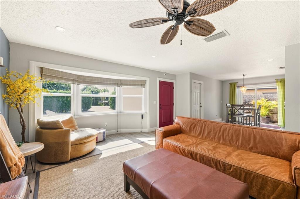 NAPLES PARK - Residential
