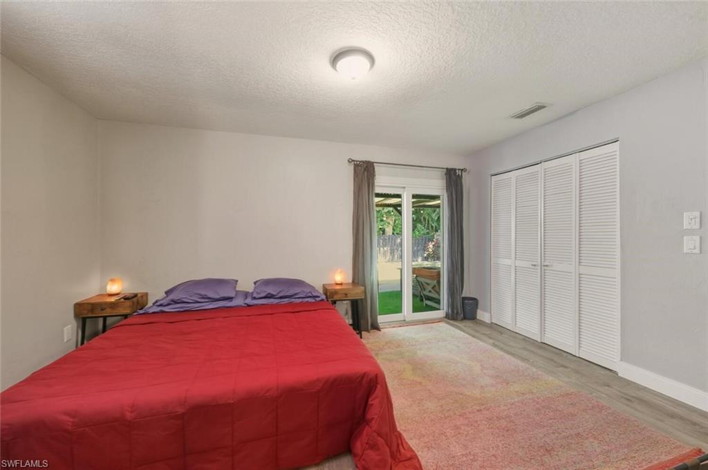 NAPLES PARK - Residential