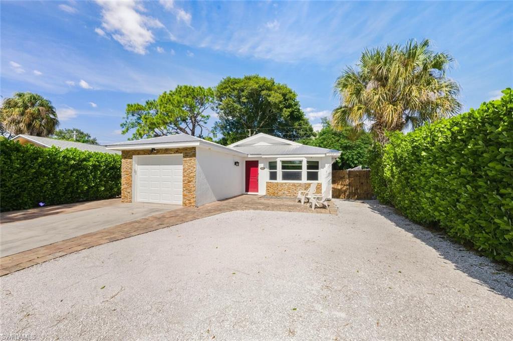 NAPLES PARK - Residential