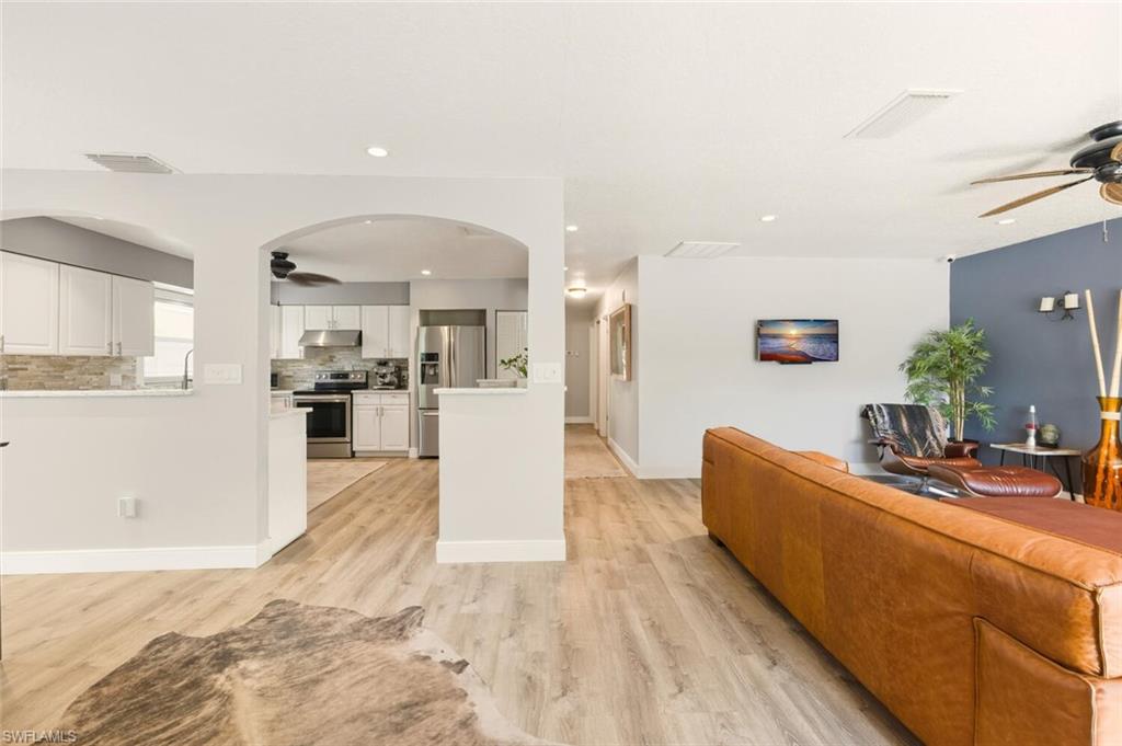 NAPLES PARK - Residential