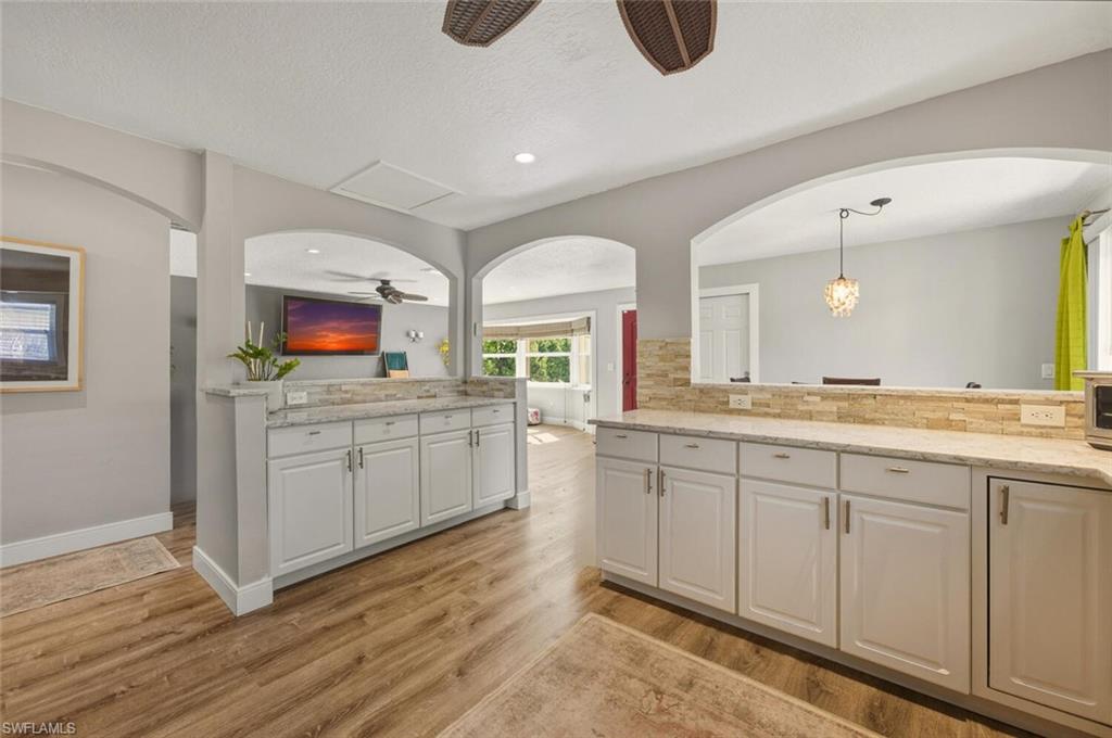 NAPLES PARK - Residential