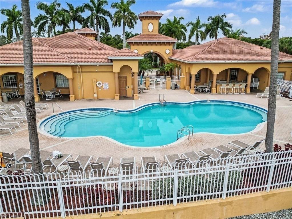 GARDENS AT BEACHWALK - Residential