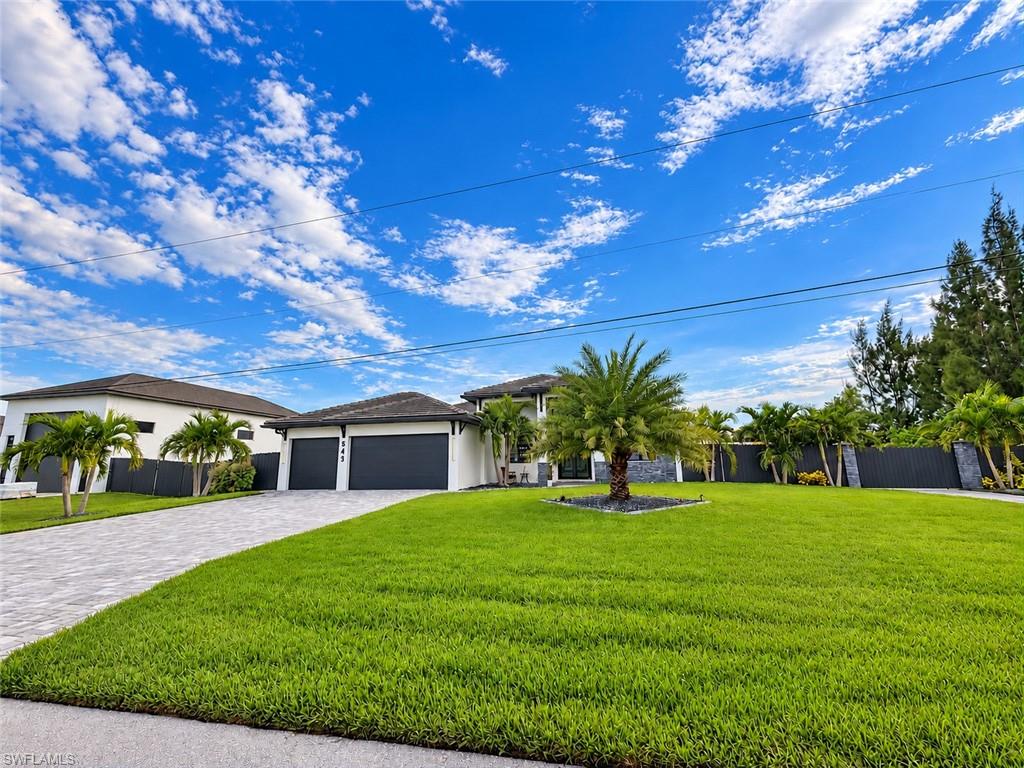 CAPE CORAL - Residential