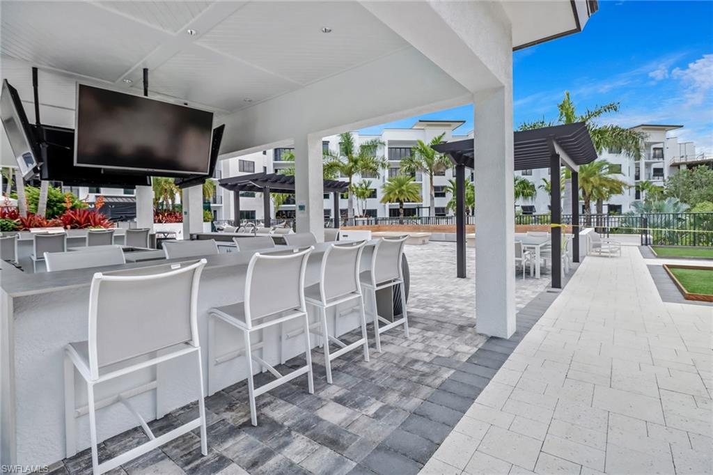 ELEVEN ELEVEN CENTRAL - Residential Lease