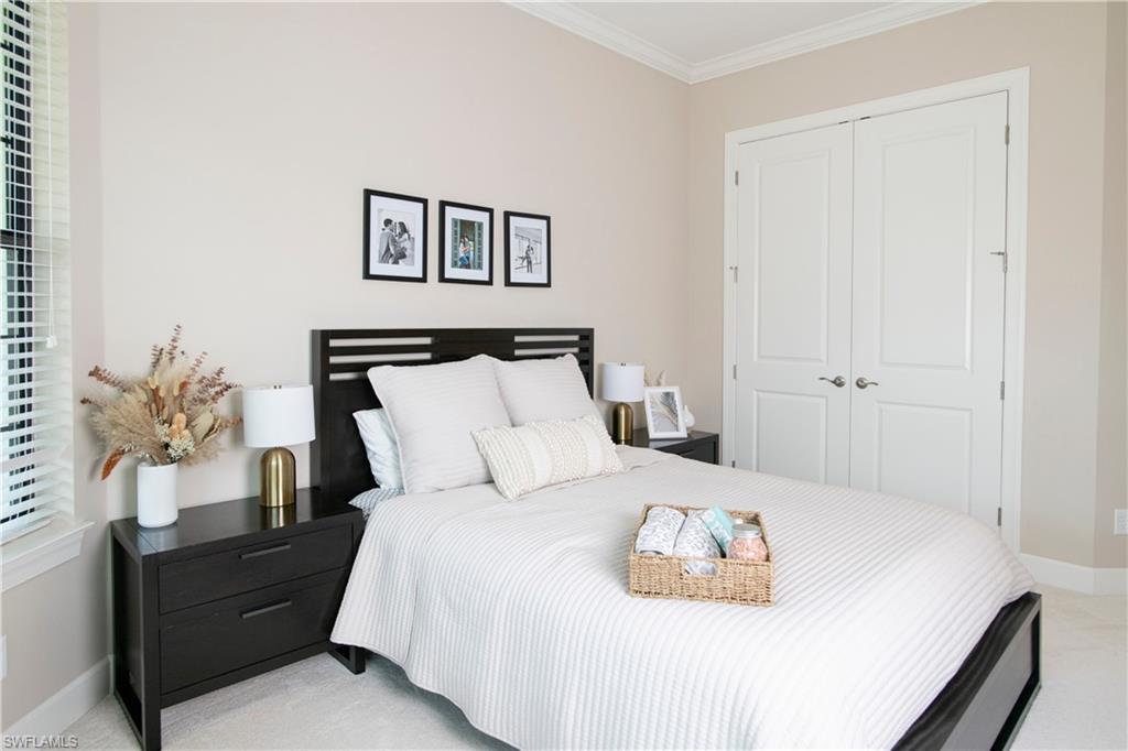 PEBBLE POINTE - Residential