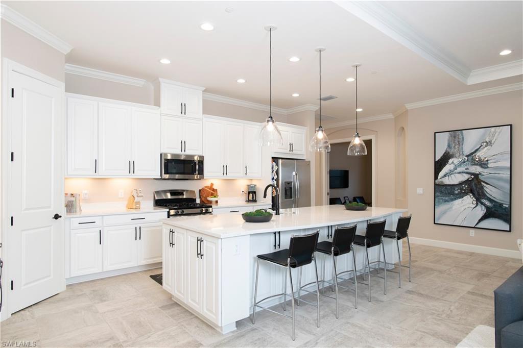 PEBBLE POINTE - Residential