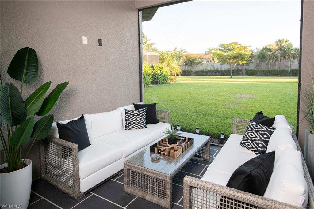 PEBBLE POINTE - Residential