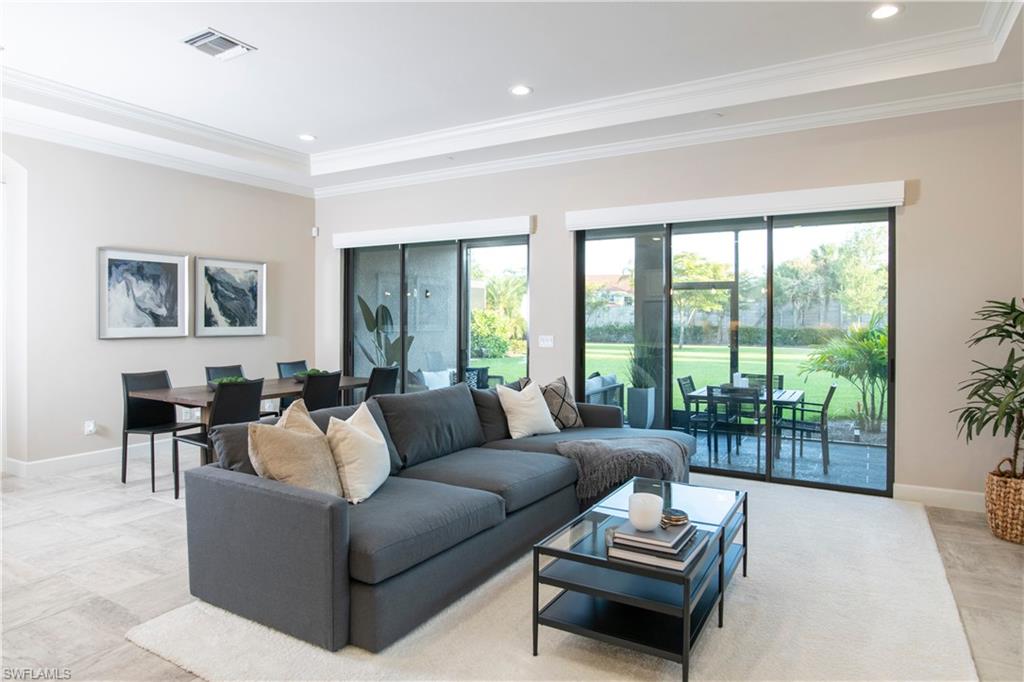 PEBBLE POINTE - Residential