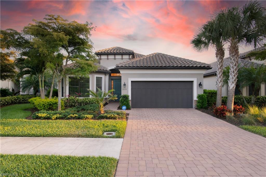 PEBBLE POINTE - Residential