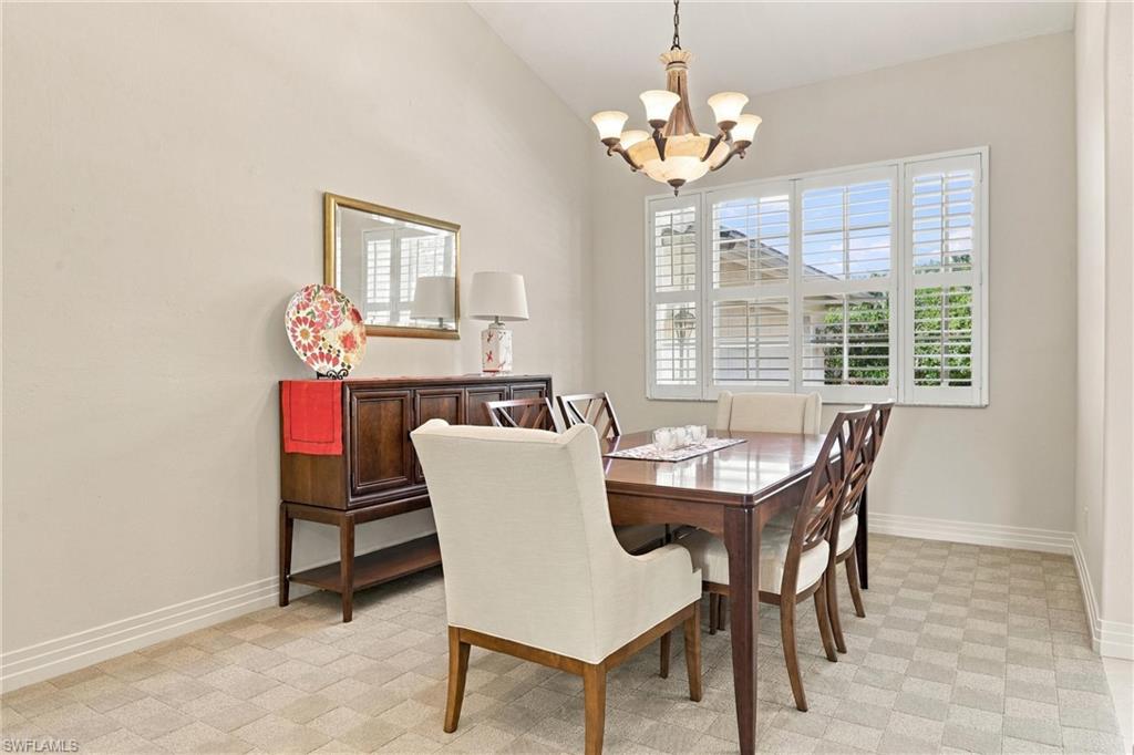 LONGSHORE LAKE - Residential