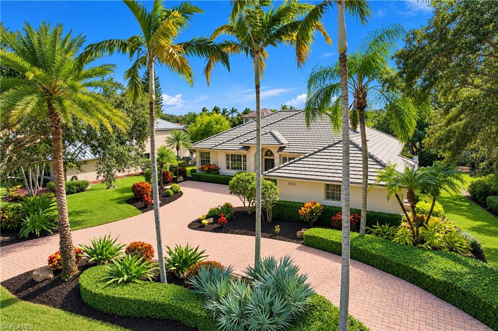 LONGSHORE LAKE - Residential