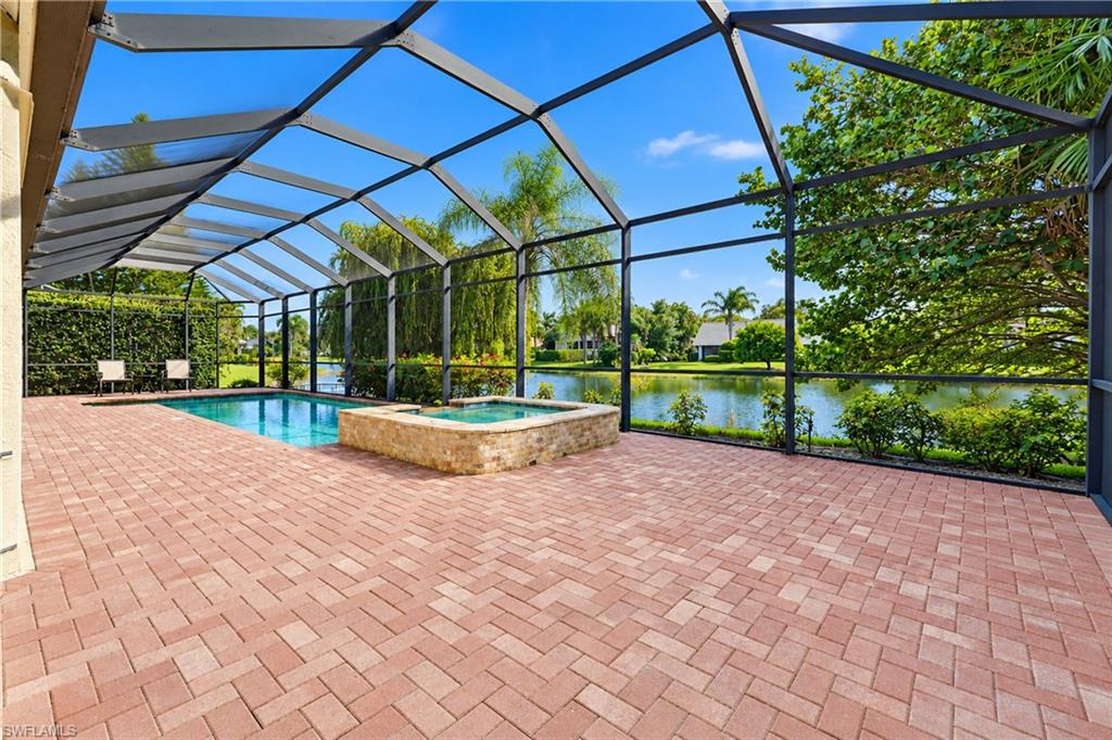 LONGSHORE LAKE - Residential