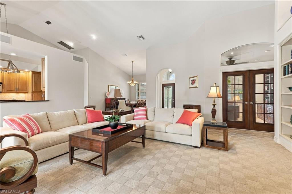 LONGSHORE LAKE - Residential