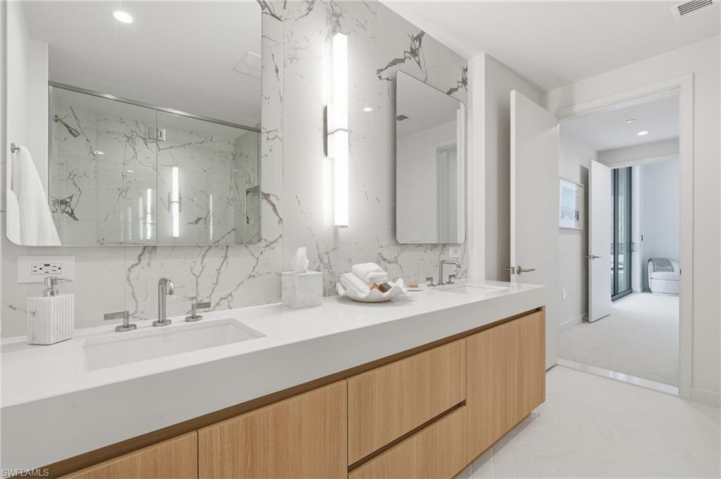 THE RITZ-CARLTON RESIDENCES ESTERO BAY - Residential