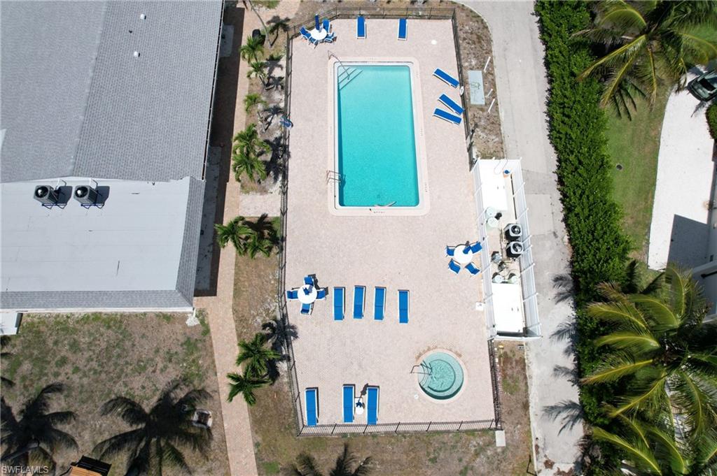 MARINA TOWERS & YACHT CLUB - Residential