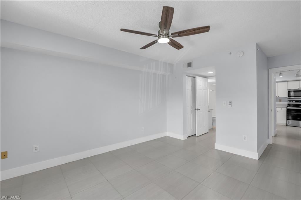NAPOLI - Residential Lease