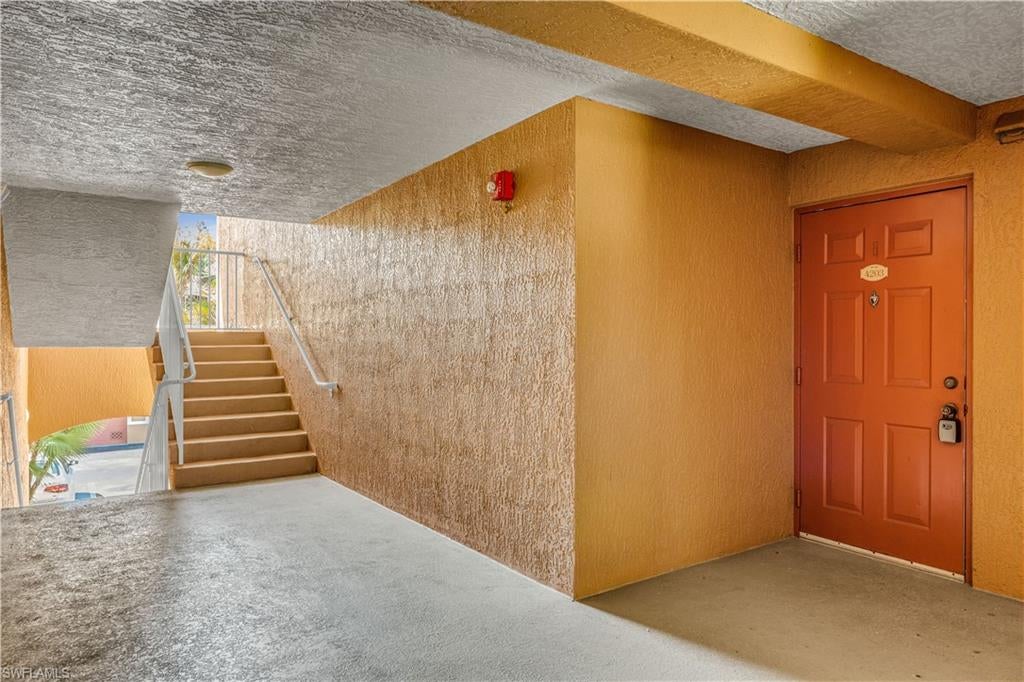 NAPOLI - Residential Lease
