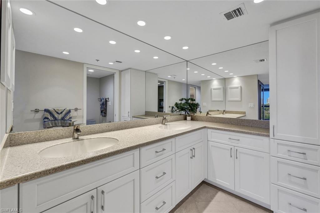 BAY HARBOR CLUB CONDO - Residential