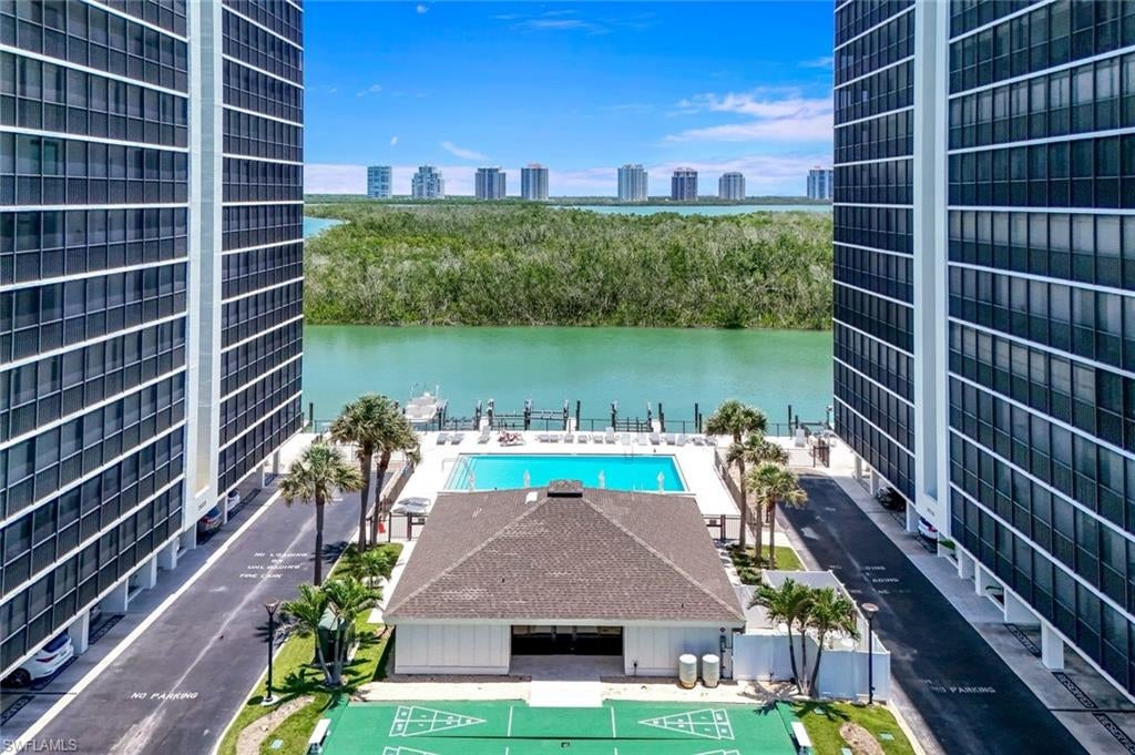 BAY HARBOR CLUB CONDO - Residential