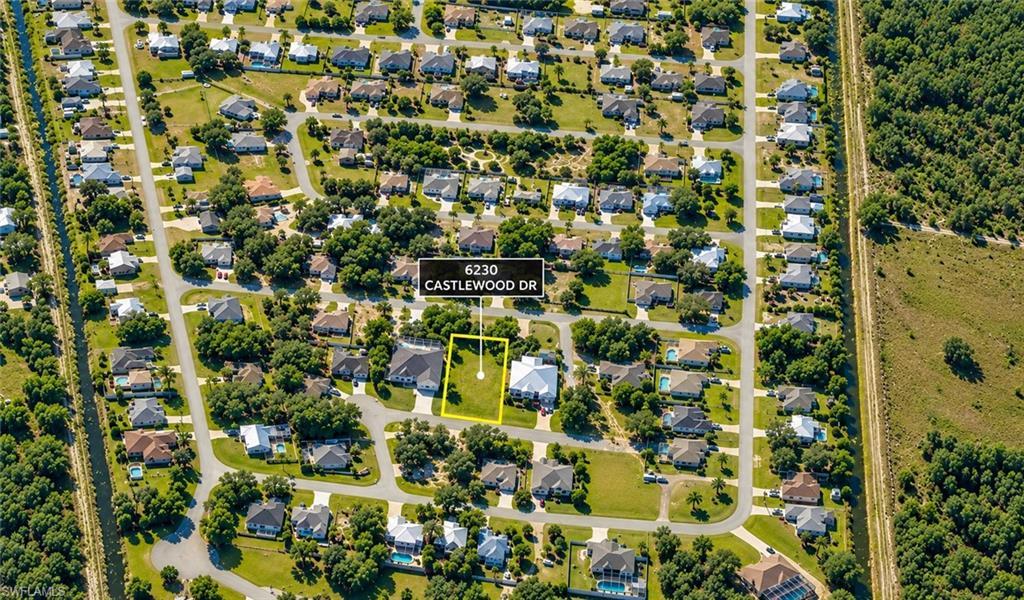 BUCKINGHAM PARK - Land