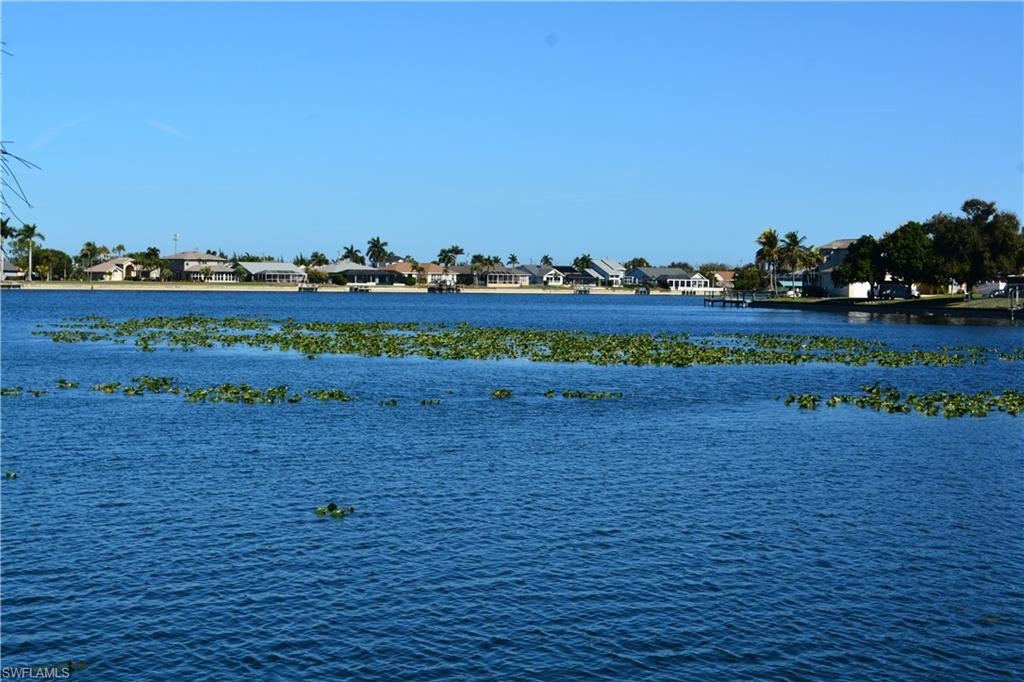 CAPE CORAL - Land