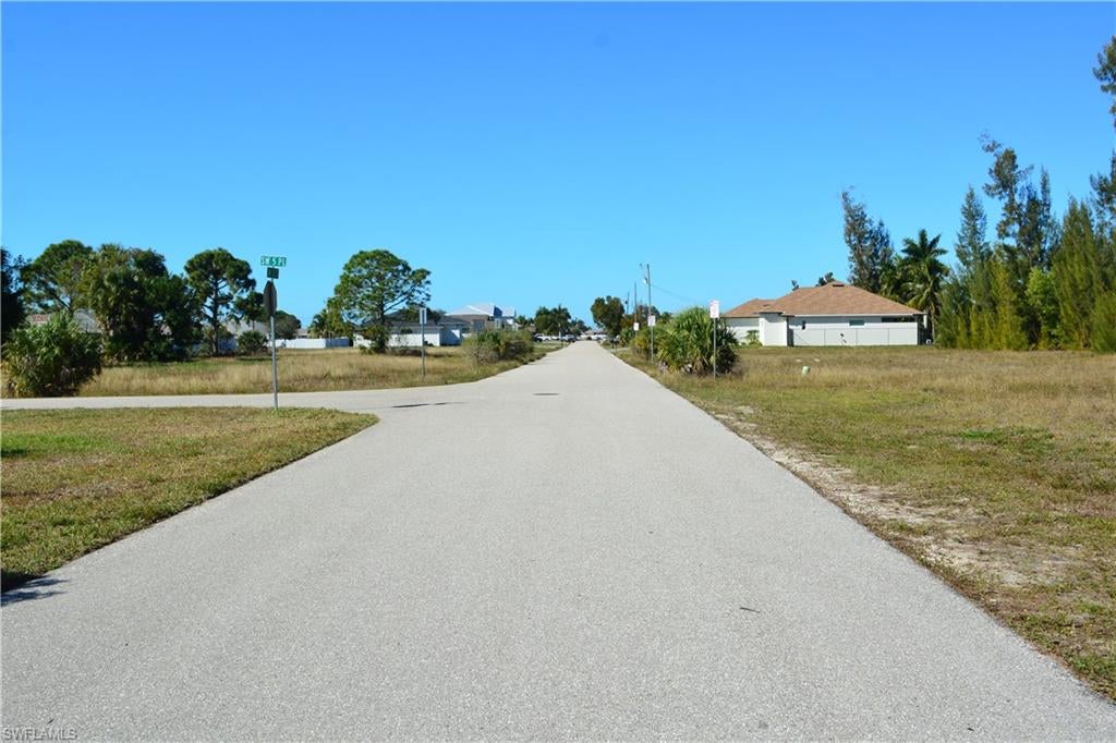 CAPE CORAL - Land