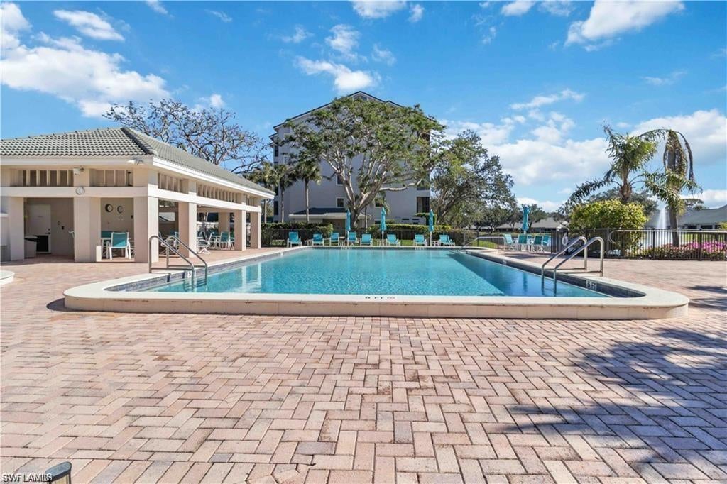 TOWER POINTE AT ARBOR TRACE - Residential