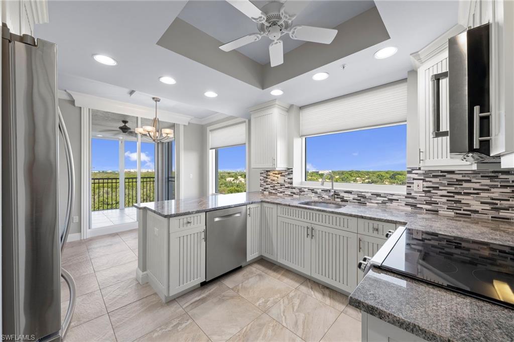 TOWER POINTE AT ARBOR TRACE - Residential