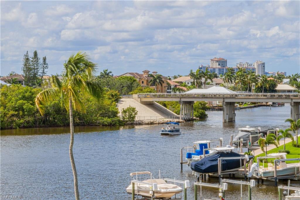 GULF BREEZE AT VANDERBILT - Residential Lease
