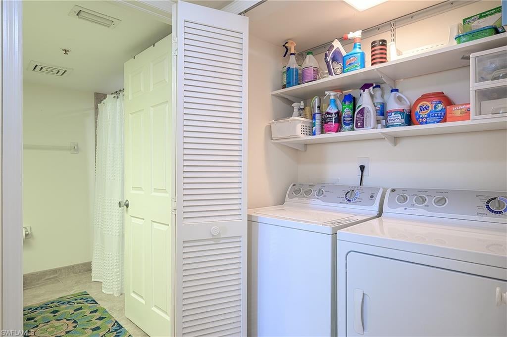 GULF BREEZE AT VANDERBILT - Residential Lease