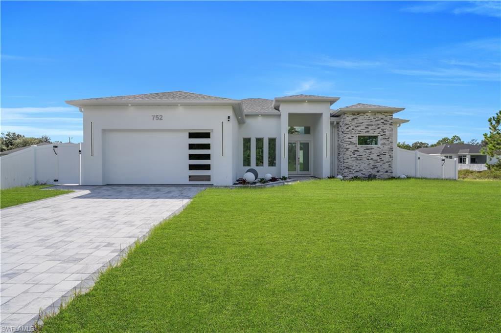 LEHIGH ACRES - Residential